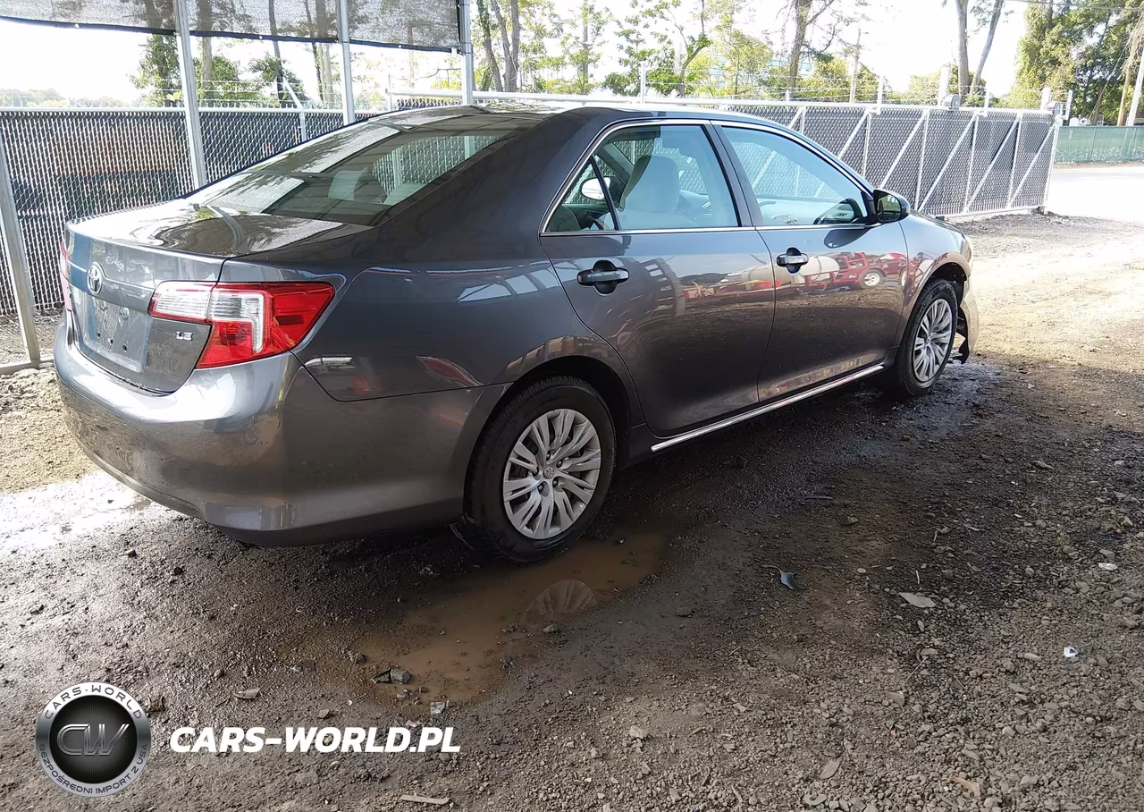2014 Toyota Camry Le VIN:4T4BF1FK0ER437312 - 4