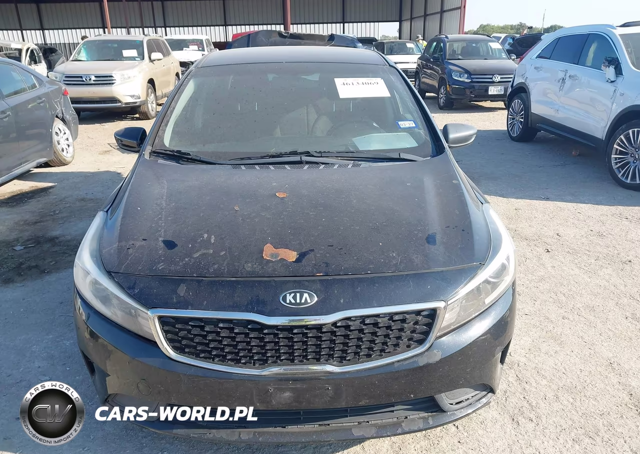 2018 Kia Forte Lx VIN:3KPFK4A74JE239051 - 12