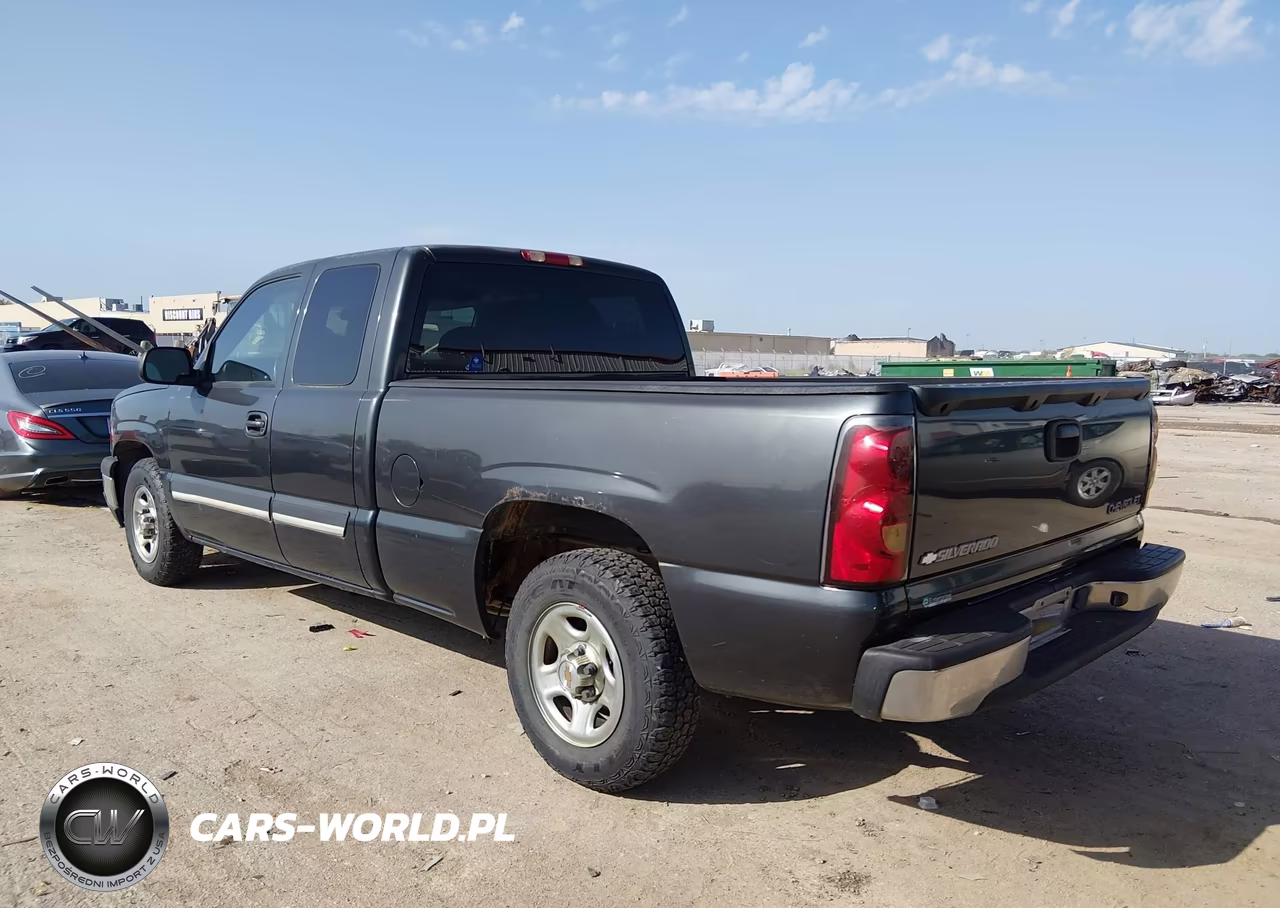 2004 Chevrolet Silverado 1500 Ls VIN:2GCEC19T041144402 - 3