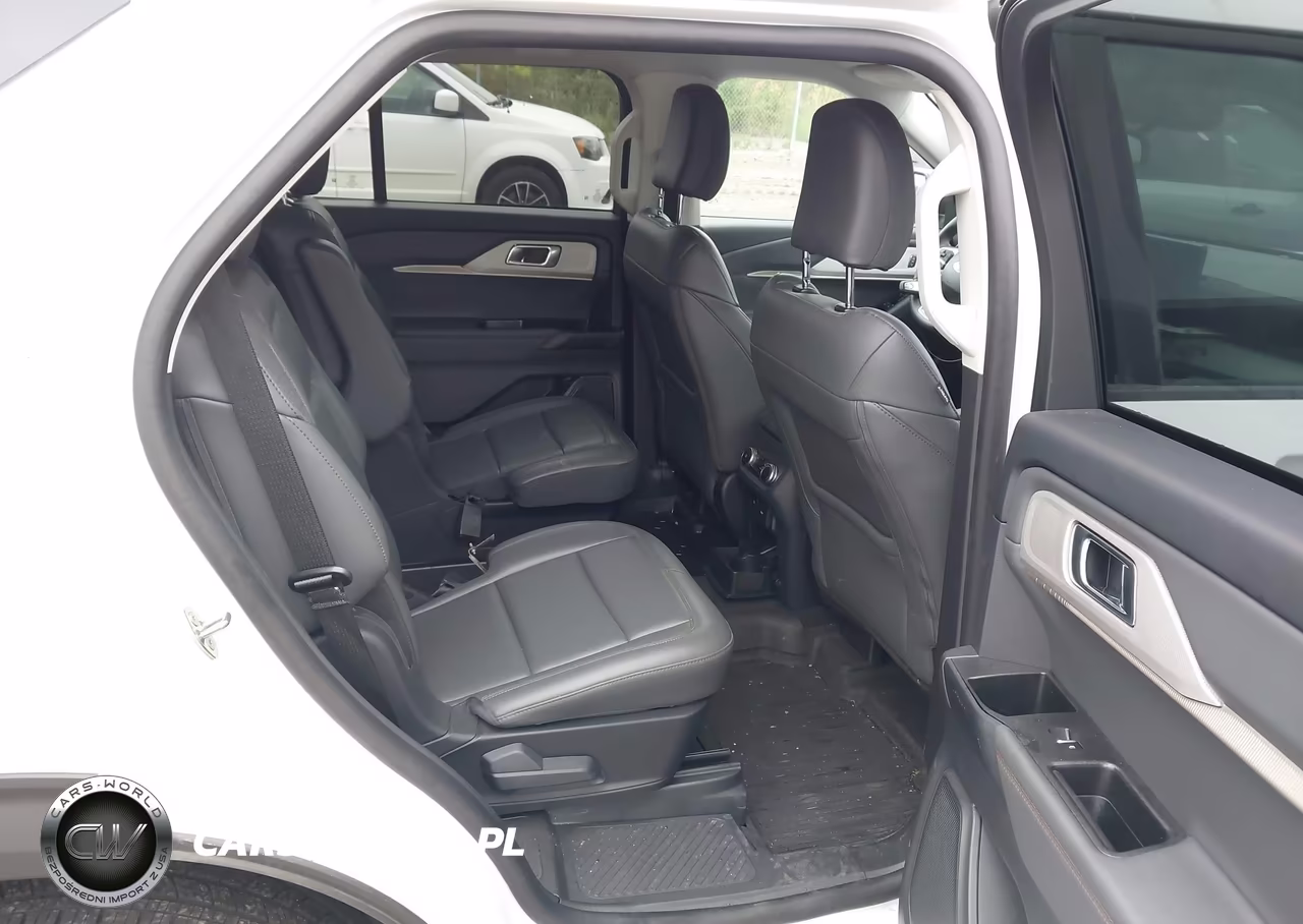 2025 Ford Explorer Active VIN:1FMUK8DH3SGC32804 - 8