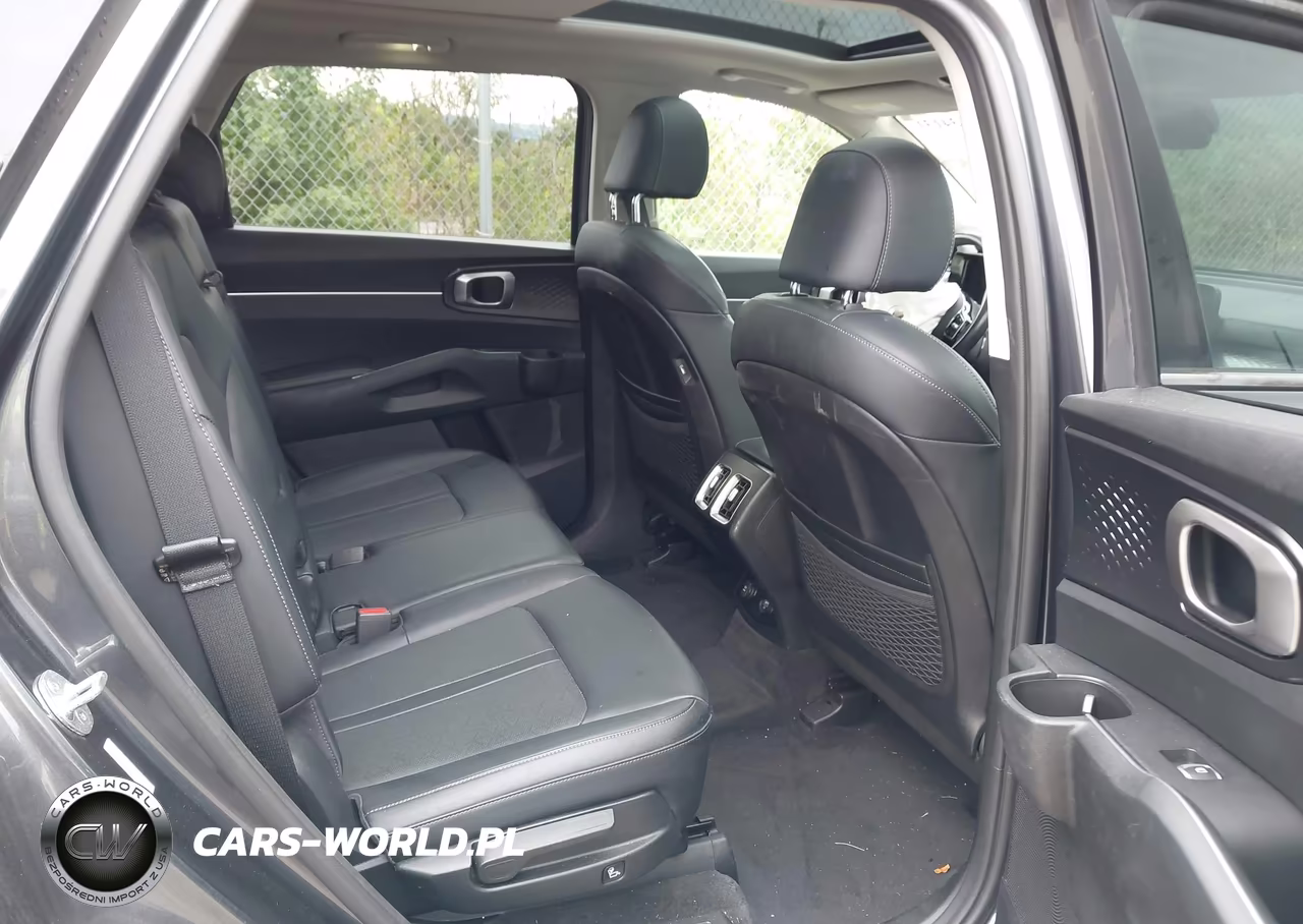 2021 Kia Sorento S VIN:5XYRLDLC7MG003215 - 8