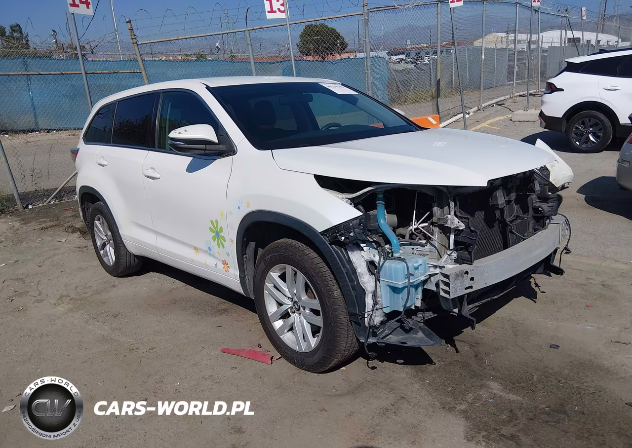 2016 Toyota Highlander Le V6