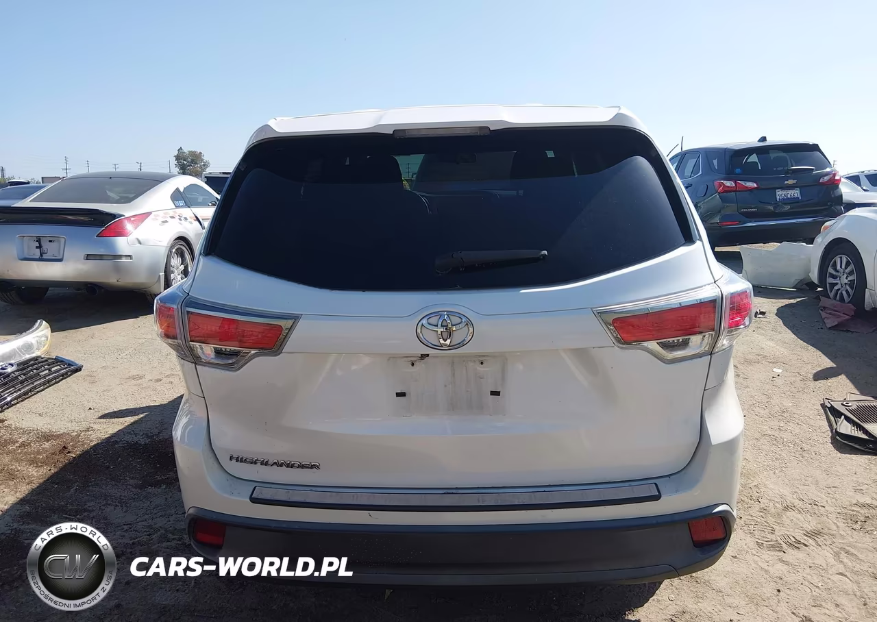 2016 Toyota Highlander Le V6 VIN:5TDZKRFH6GS160281 - 17