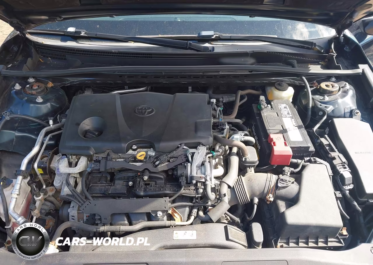 2018 Toyota Camry Le VIN:4T1B11HK4JU593076 - 10