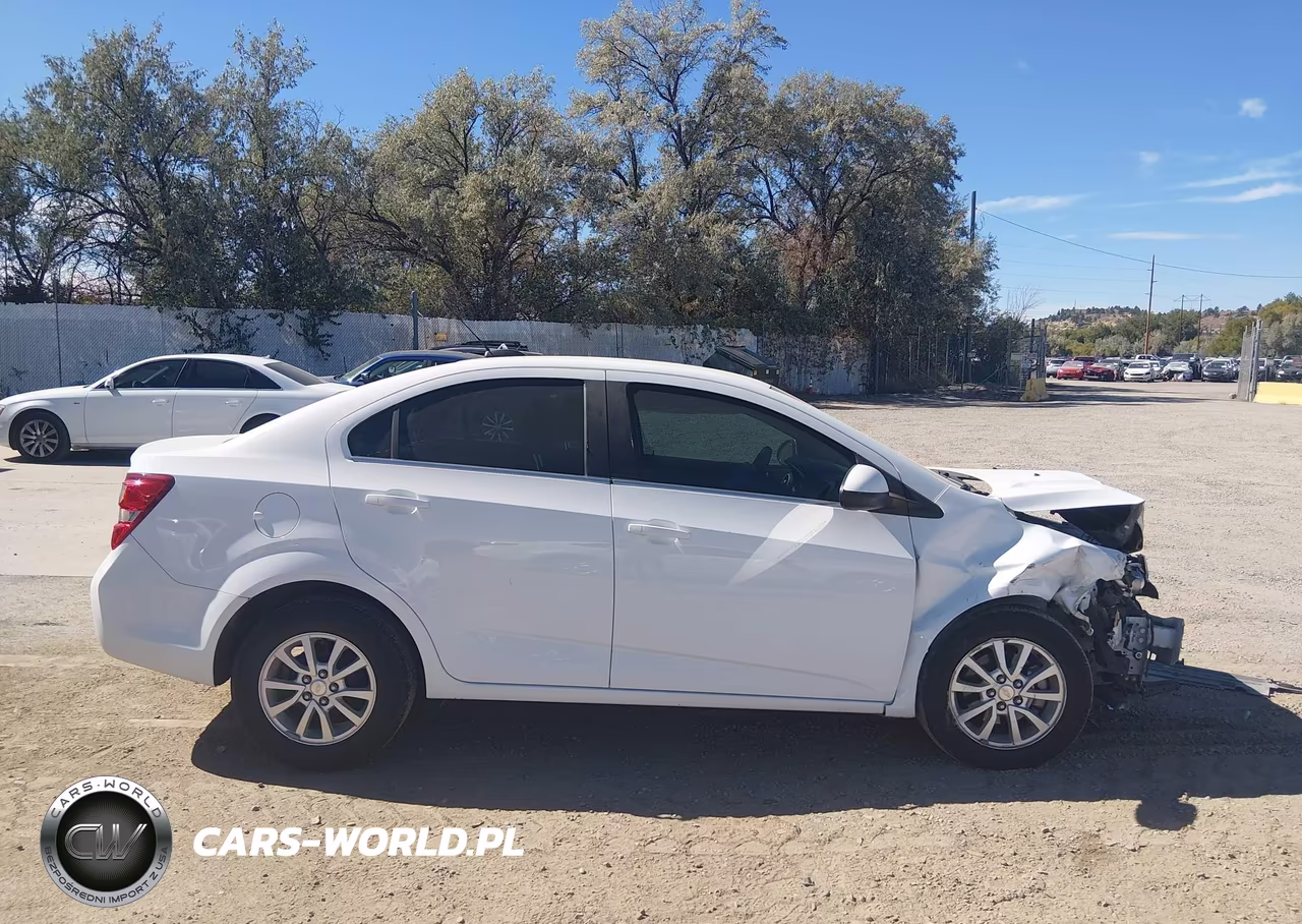 2018 Chevrolet Sonic Lt Auto VIN:1G1JD5SH0J4105620 - 13
