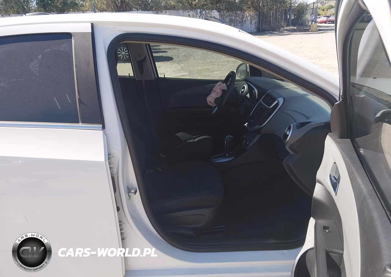 2018 Chevrolet Sonic Lt Auto VIN:1G1JD5SH0J4105620 - 5