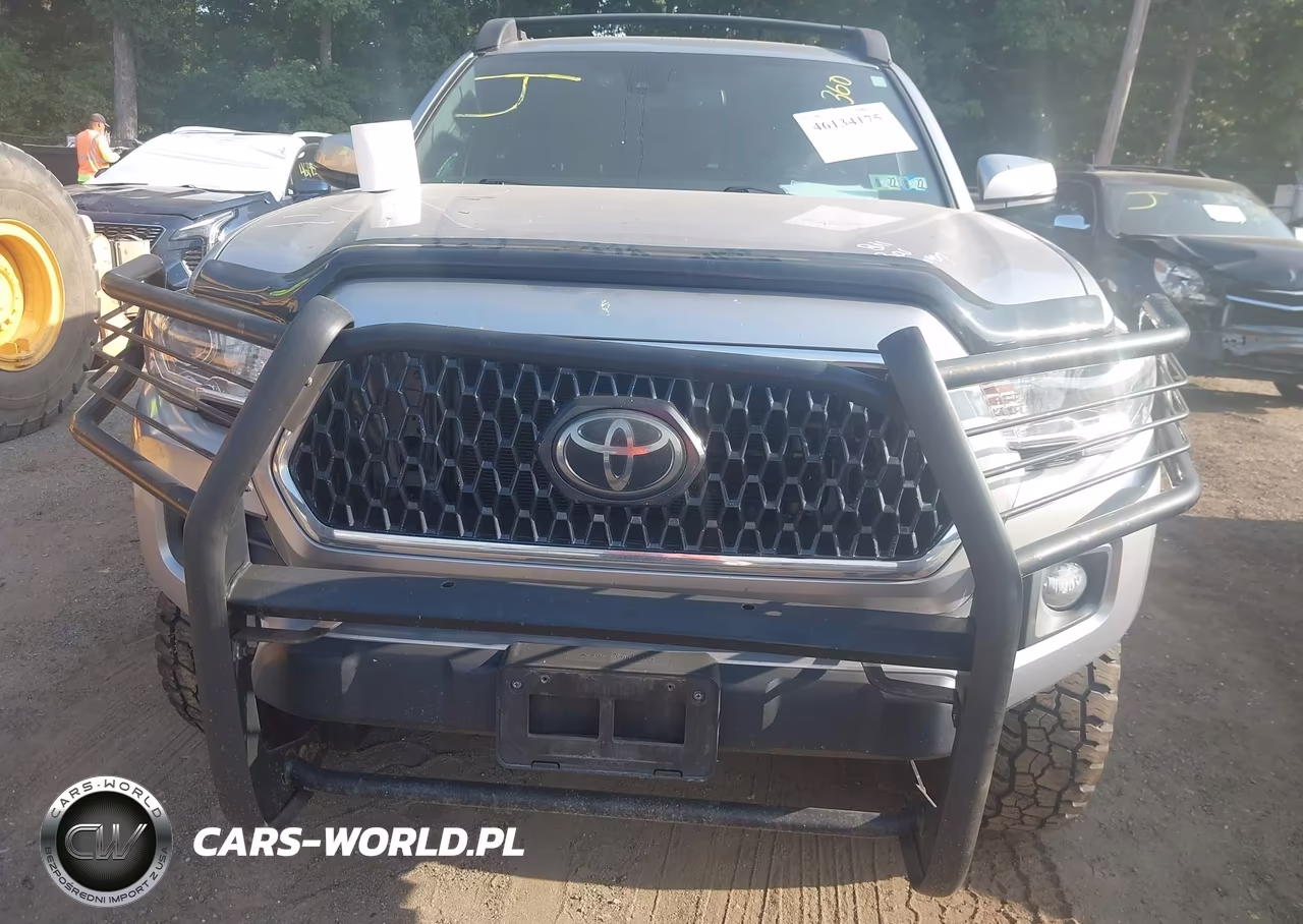 2018 Toyota Tacoma Trd Off Road VIN:5TFCZ5AN5JX122923 - 6