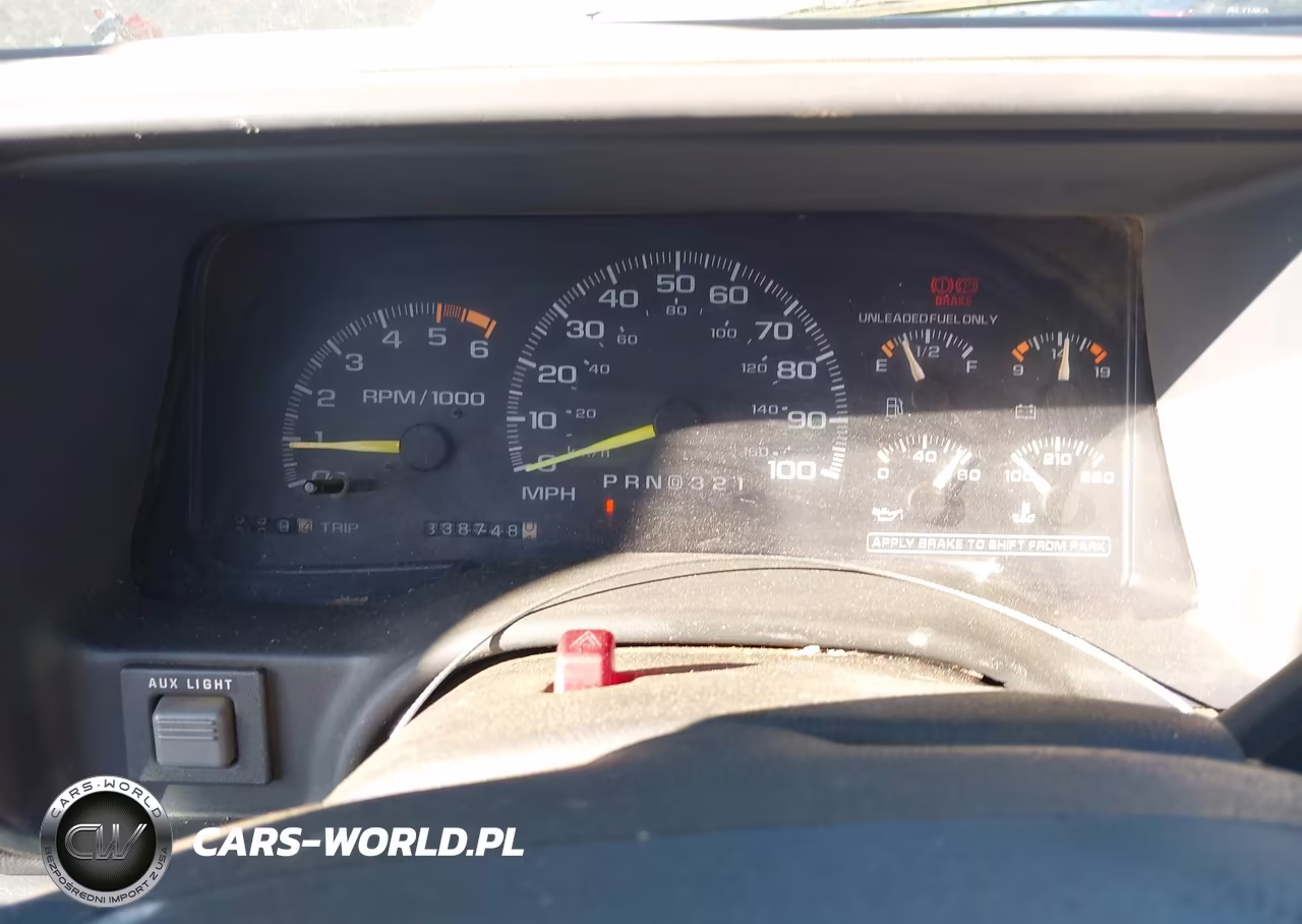 1996 GMC Sierra C1500 VIN:1GTEC14W4TZ524057 - 7