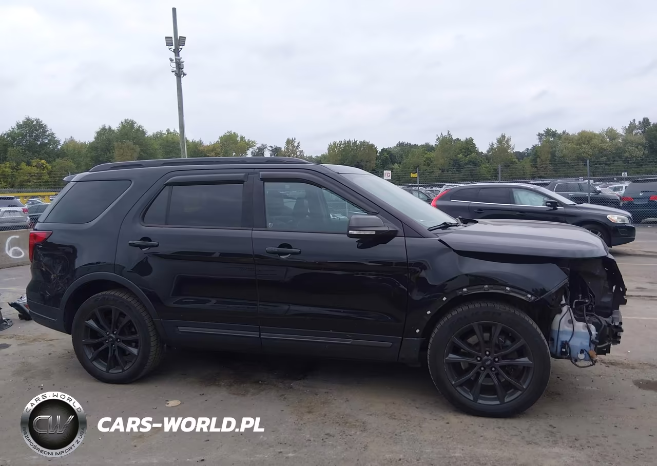 2018 Ford Explorer Xlt VIN:1FM5K8D81JGA50411 - 14