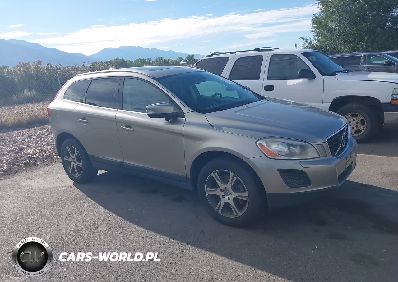 2013 Volvo Xc60 T6 – zdjęcie 1 z 11
