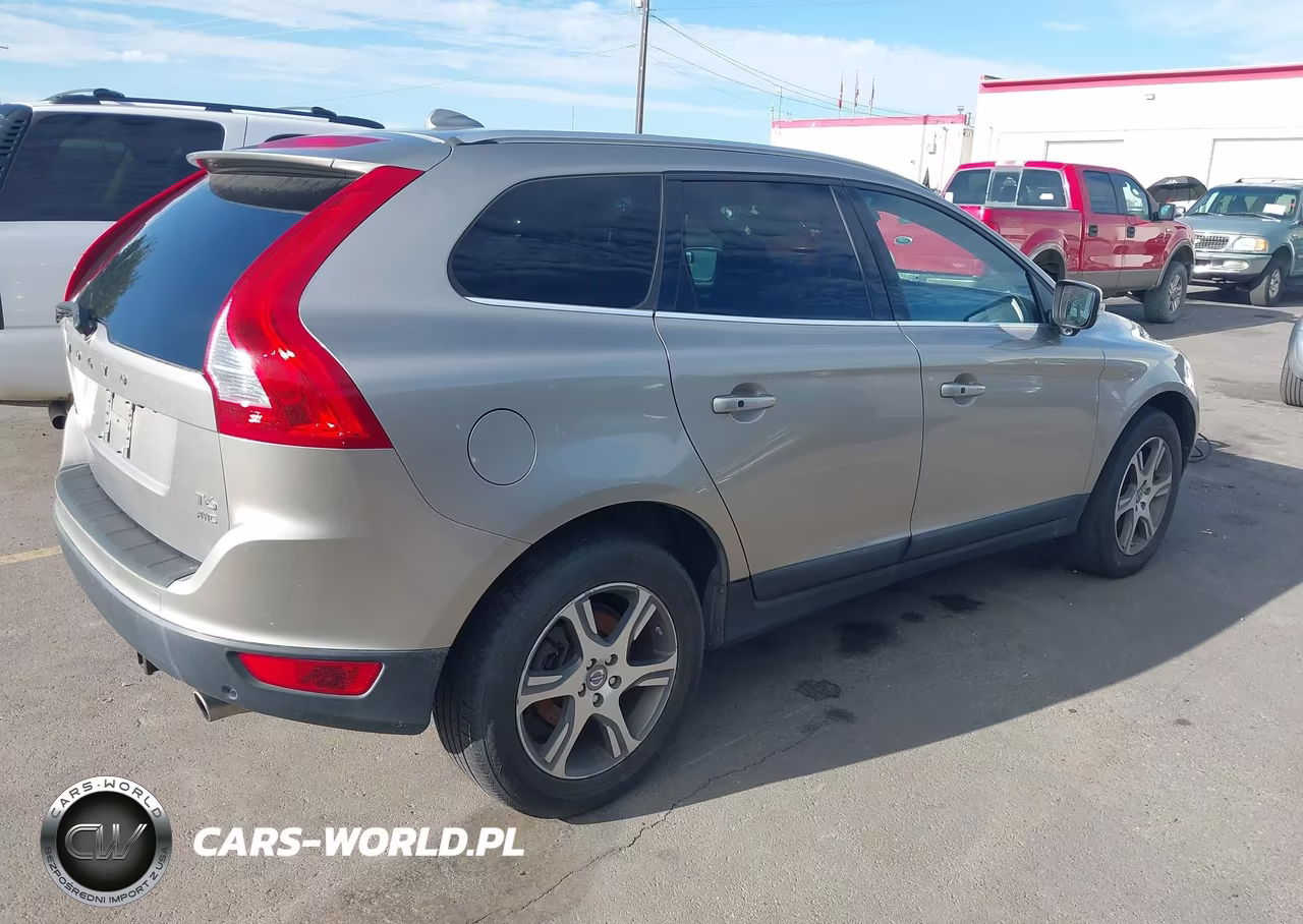 2013 Volvo Xc60 T6 VIN:YV4902DZ4D2441374 - 4