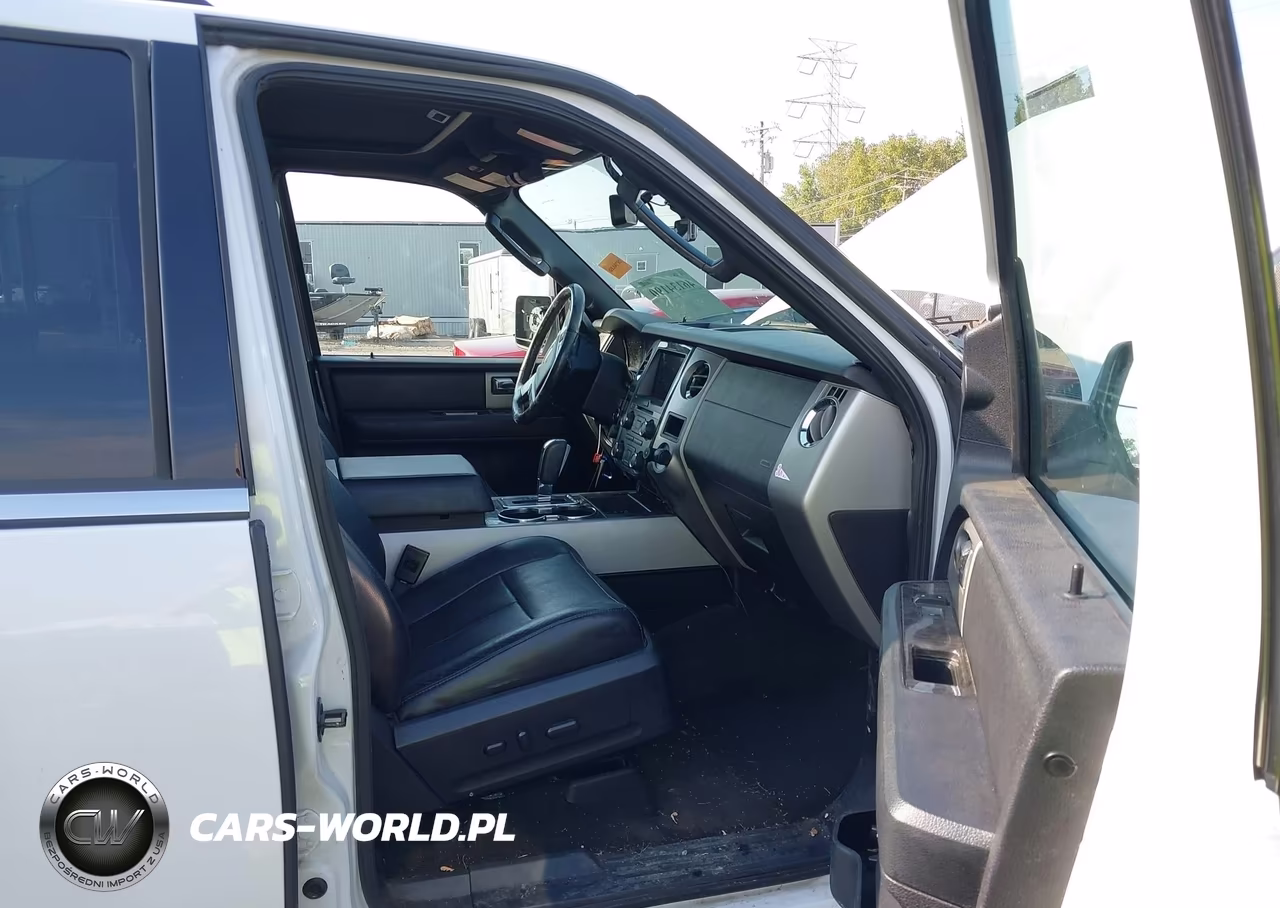 2016 Ford Expedition Limited VIN:1FMJU2AT9GEF50335 - 5