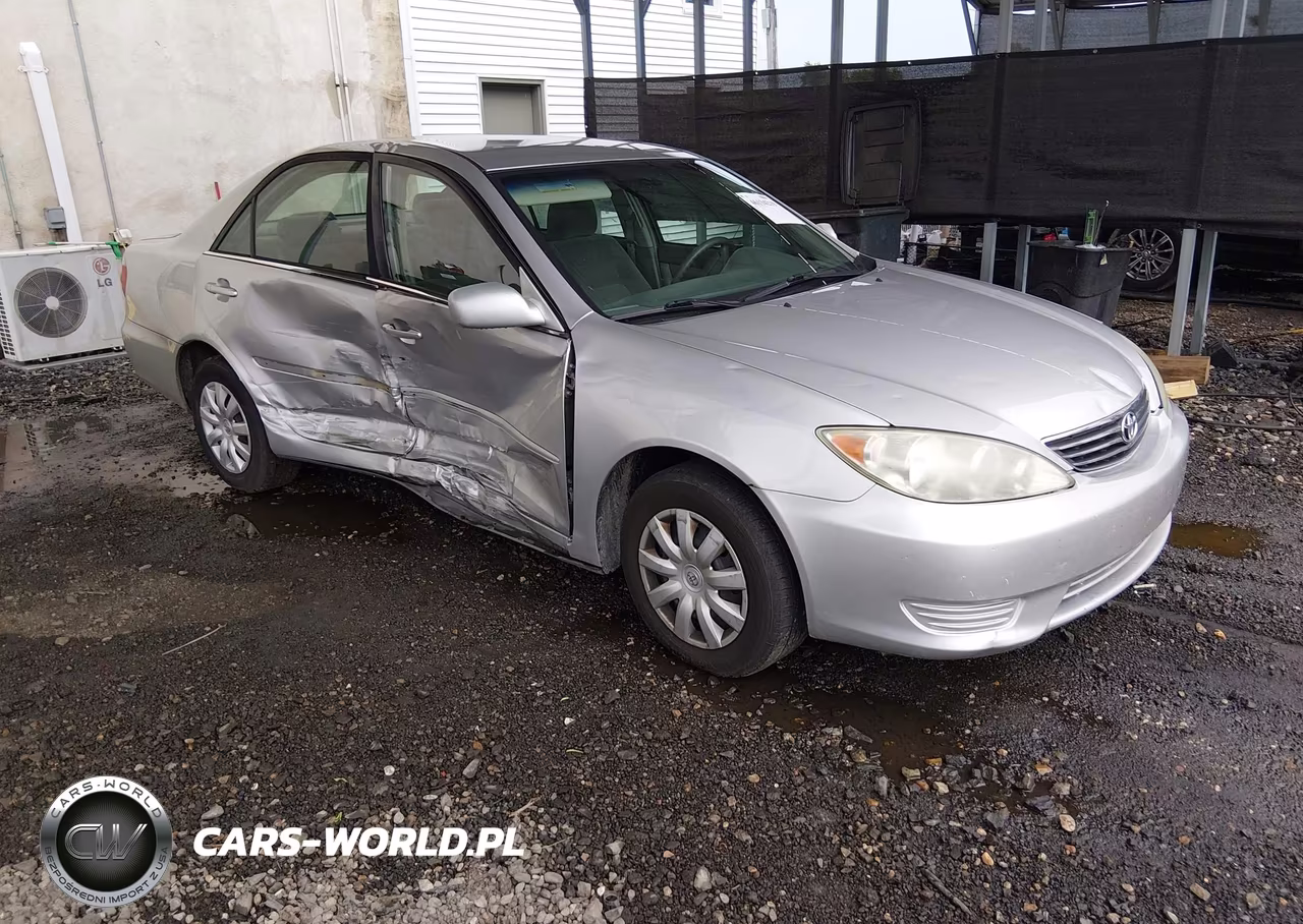 2005 Toyota Camry Le