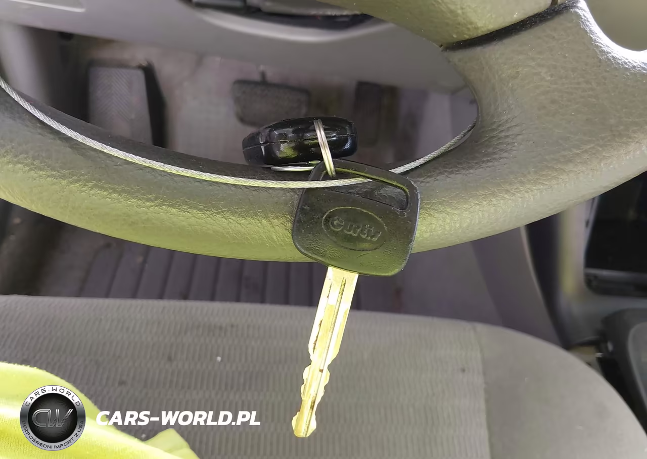 2005 Toyota Camry Le VIN:4T1BE32K25U520268 - 11