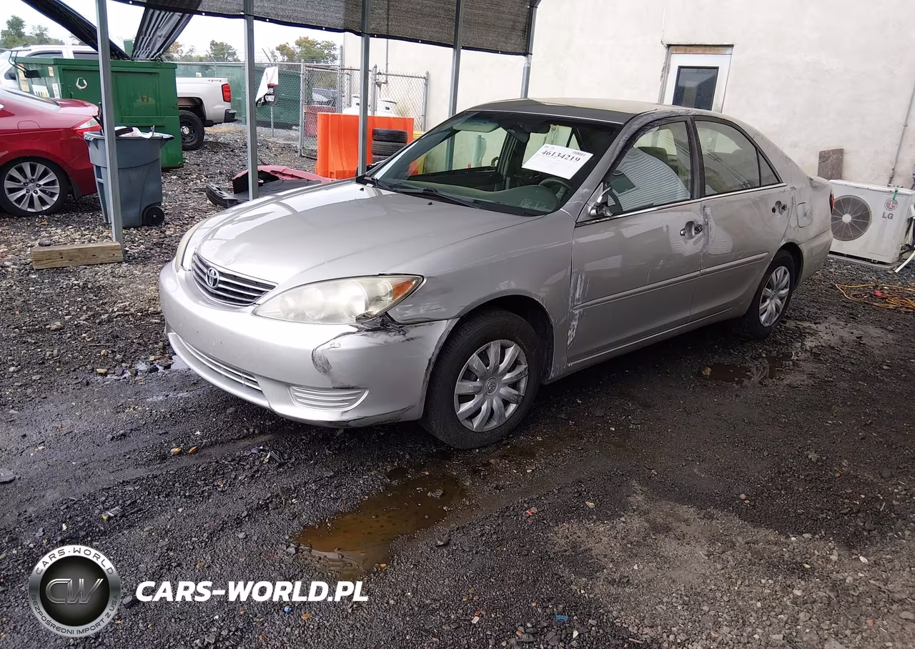 2005 Toyota Camry Le VIN:4T1BE32K25U520268 - 2