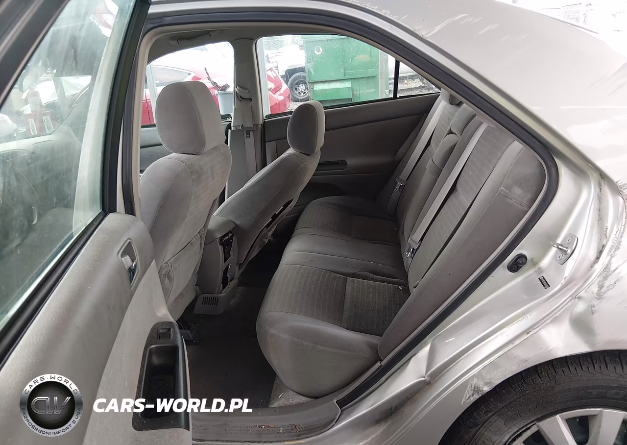 2005 Toyota Camry Le VIN:4T1BE32K25U520268 - 8