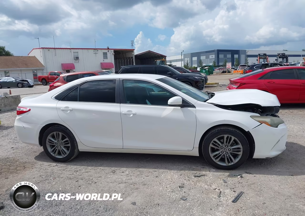 2016 Toyota Camry Se VIN:4T1BF1FK0GU185221 - 13