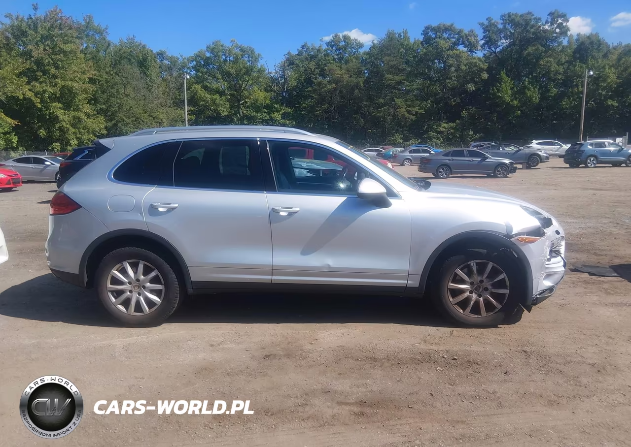 2011 Porsche Cayenne VIN:WP1AA2A21BLA09867 - 13
