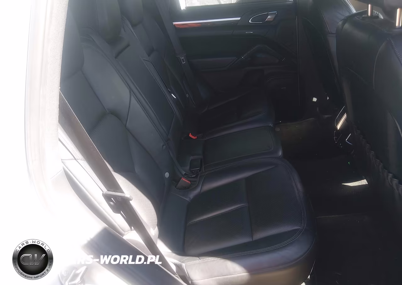 2011 Porsche Cayenne VIN:WP1AA2A21BLA09867 - 8