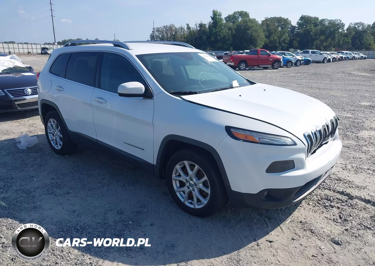 2016 Jeep Cherokee Latitude VIN:1C4PJLCB3GW190815 - 1
