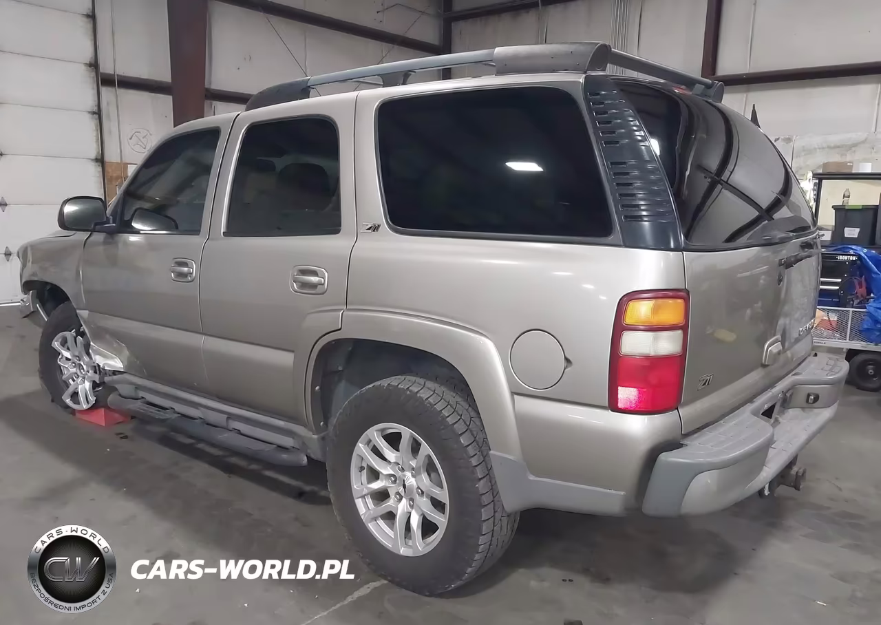 2003 Chevrolet Tahoe Z71 VIN:1GNEK13Z43R275670 - 3
