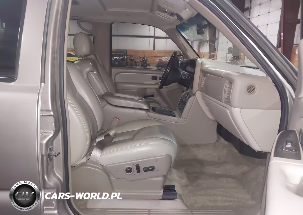 2003 Chevrolet Tahoe Z71 VIN:1GNEK13Z43R275670 - 5