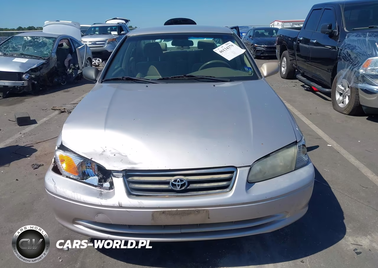 2000 Toyota Camry Le V6 VIN:4T1BF28K0YU945345 - 12