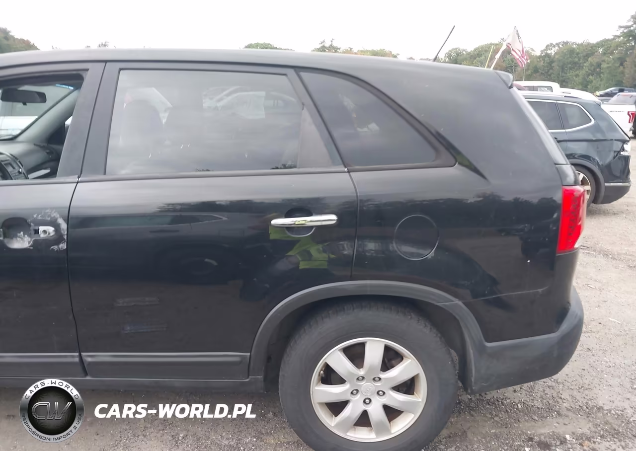2011 Kia Sorento Lx VIN:5XYKTCA18BG010409 - 14