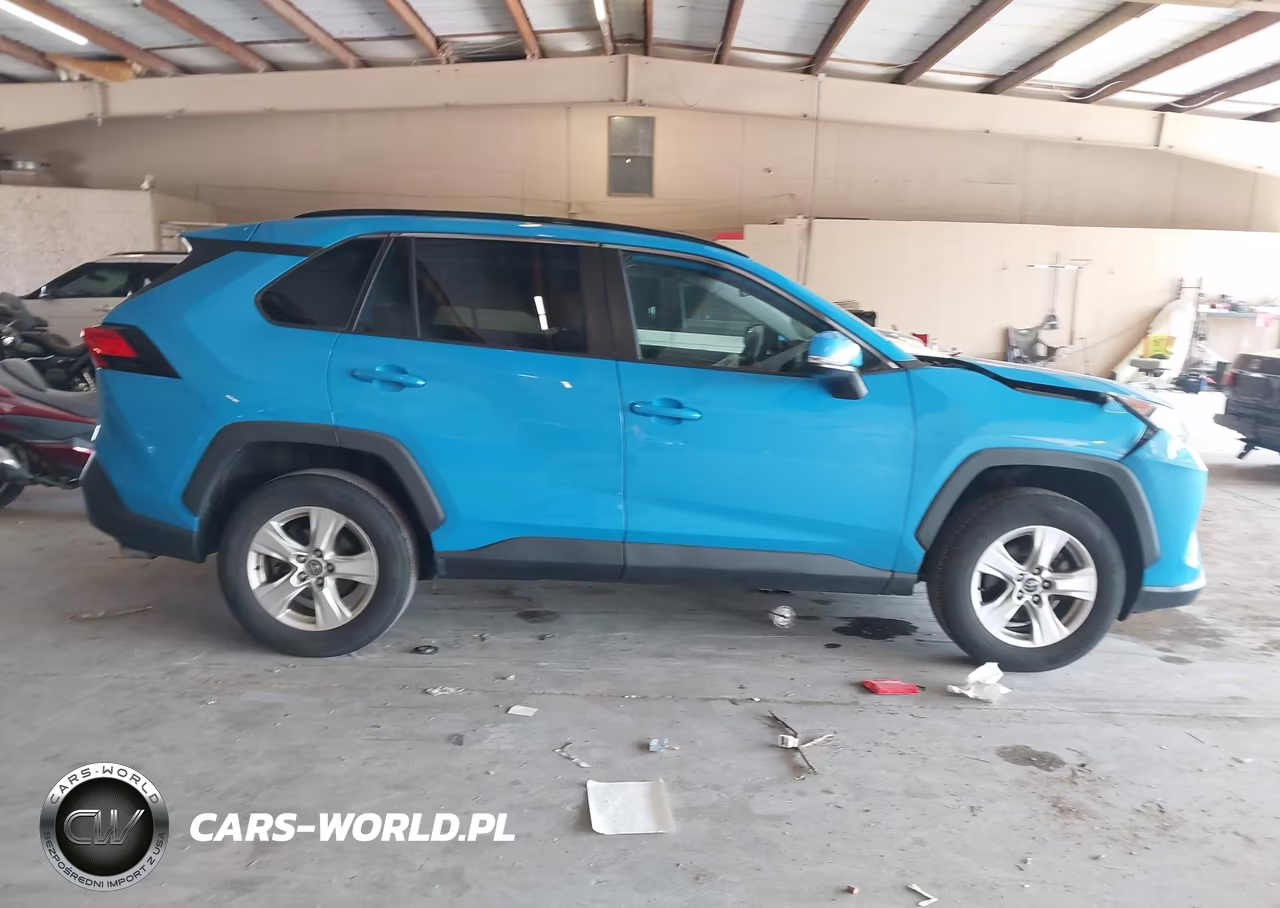 2021 Toyota Rav4 Xle VIN:2T3W1RFV5MW116486 - 13