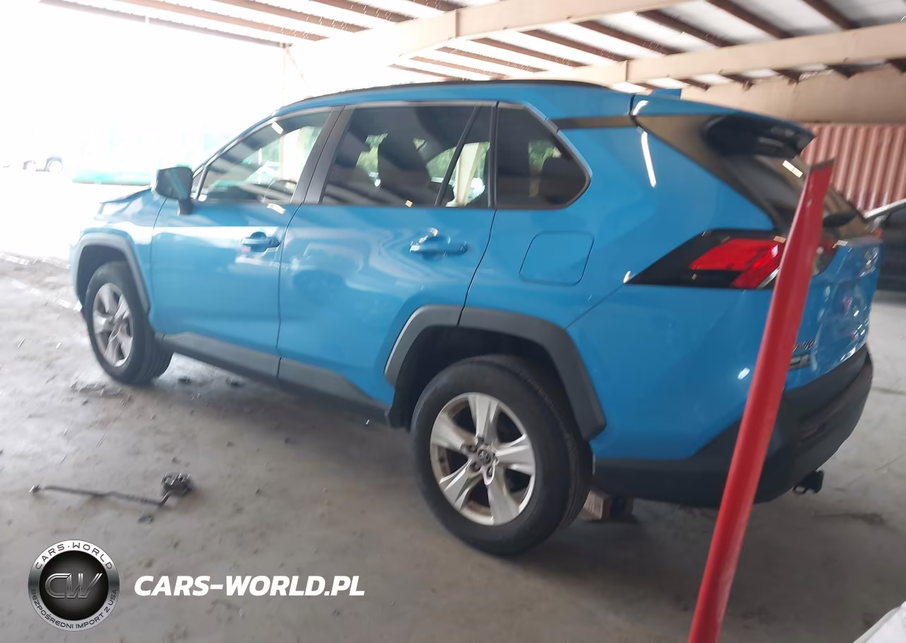 2021 Toyota Rav4 Xle VIN:2T3W1RFV5MW116486 - 3