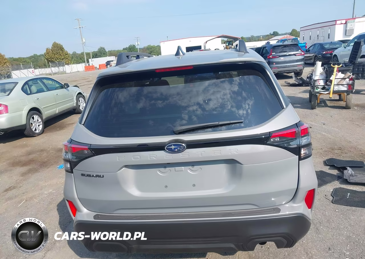 2025 Subaru Forester Premium VIN:JF2SLDDC1SH549482 - 16