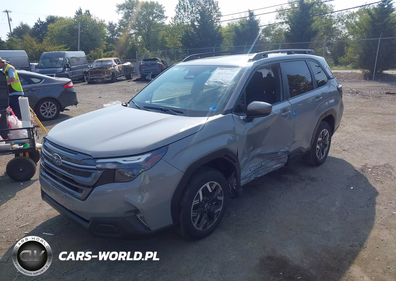 2025 Subaru Forester Premium VIN:JF2SLDDC1SH549482 - 2