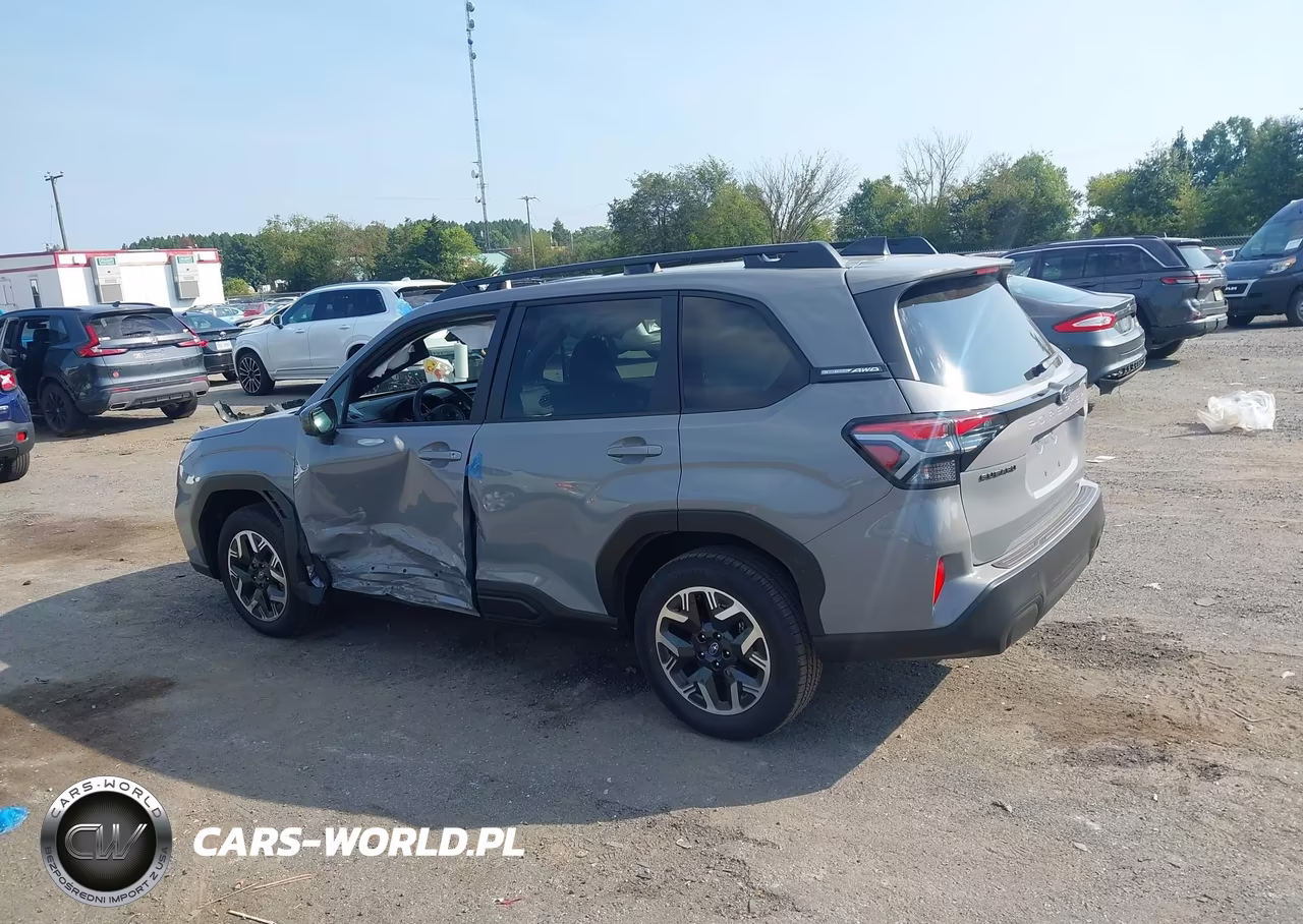 2025 Subaru Forester Premium VIN:JF2SLDDC1SH549482 - 3