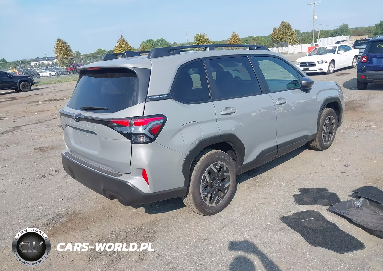 2025 Subaru Forester Premium VIN:JF2SLDDC1SH549482 - 4