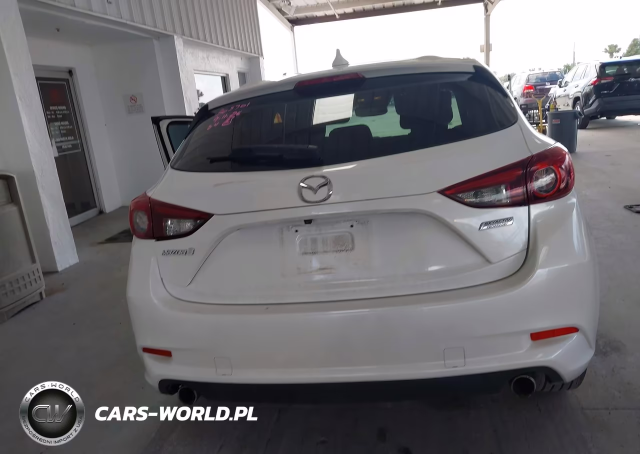 2018 Mazda Mazda3 Grand Touring VIN:3MZBN1M31JM230341 - 17