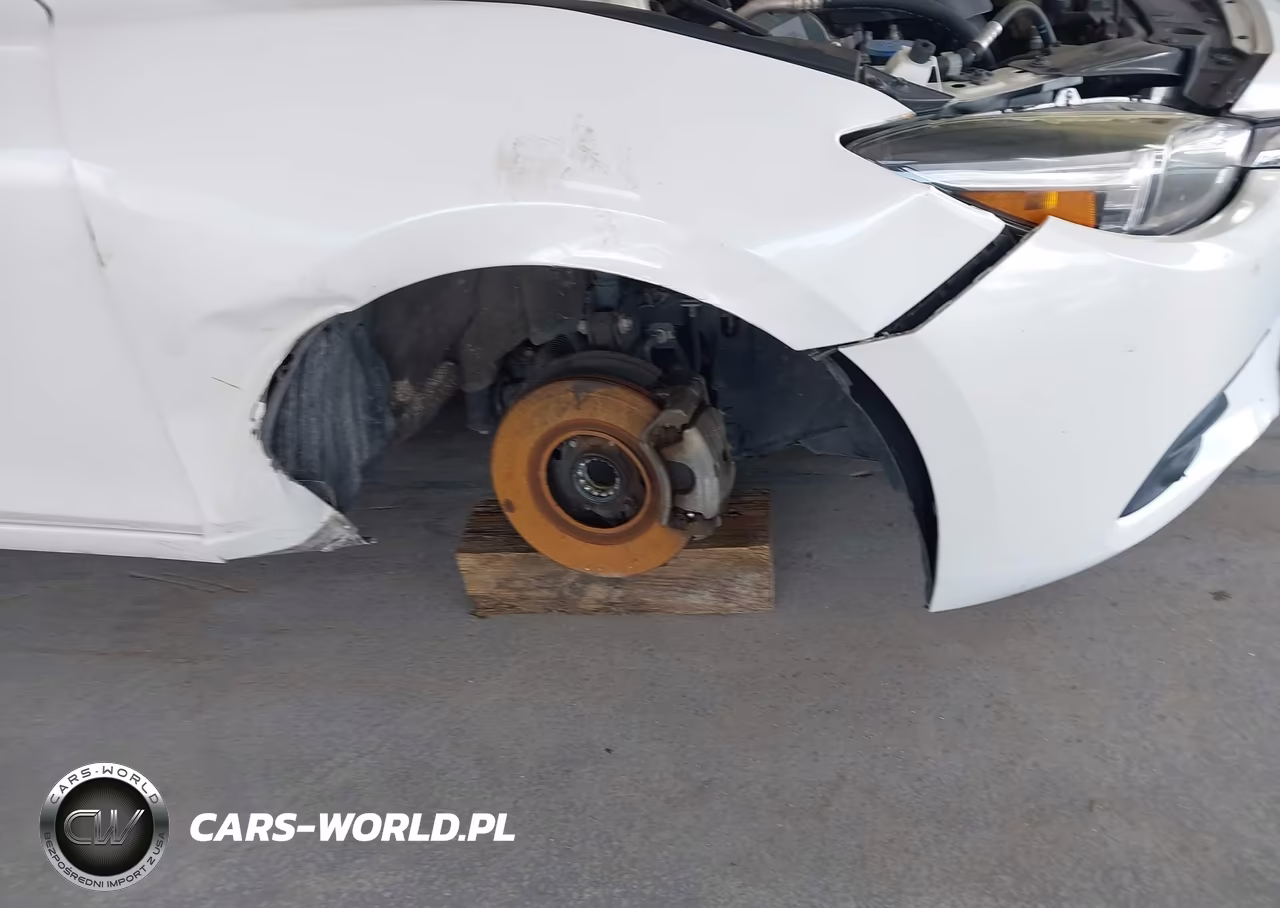 2018 Mazda Mazda3 Grand Touring VIN:3MZBN1M31JM230341 - 6