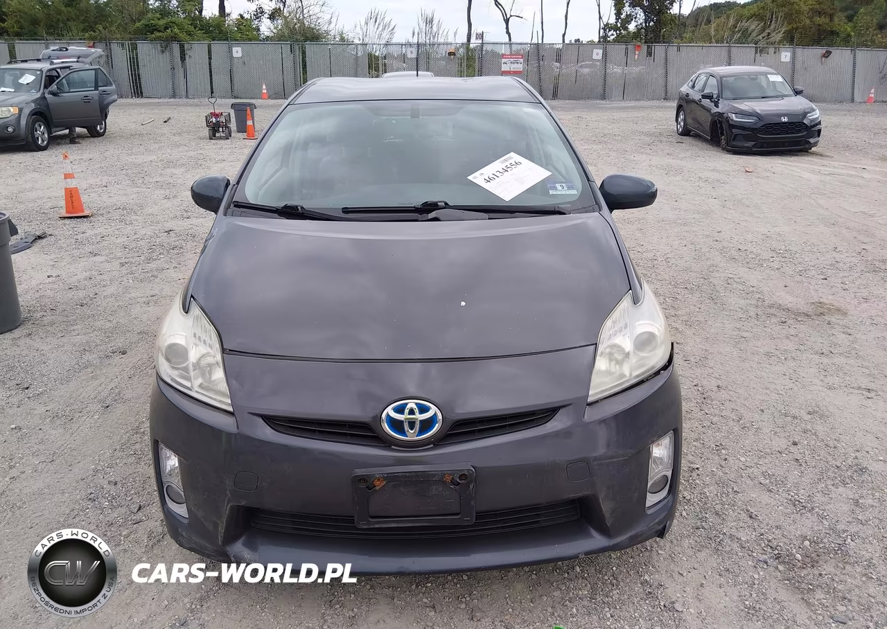 2011 Toyota Prius Three VIN:JTDKN3DU8B1404525 - 12
