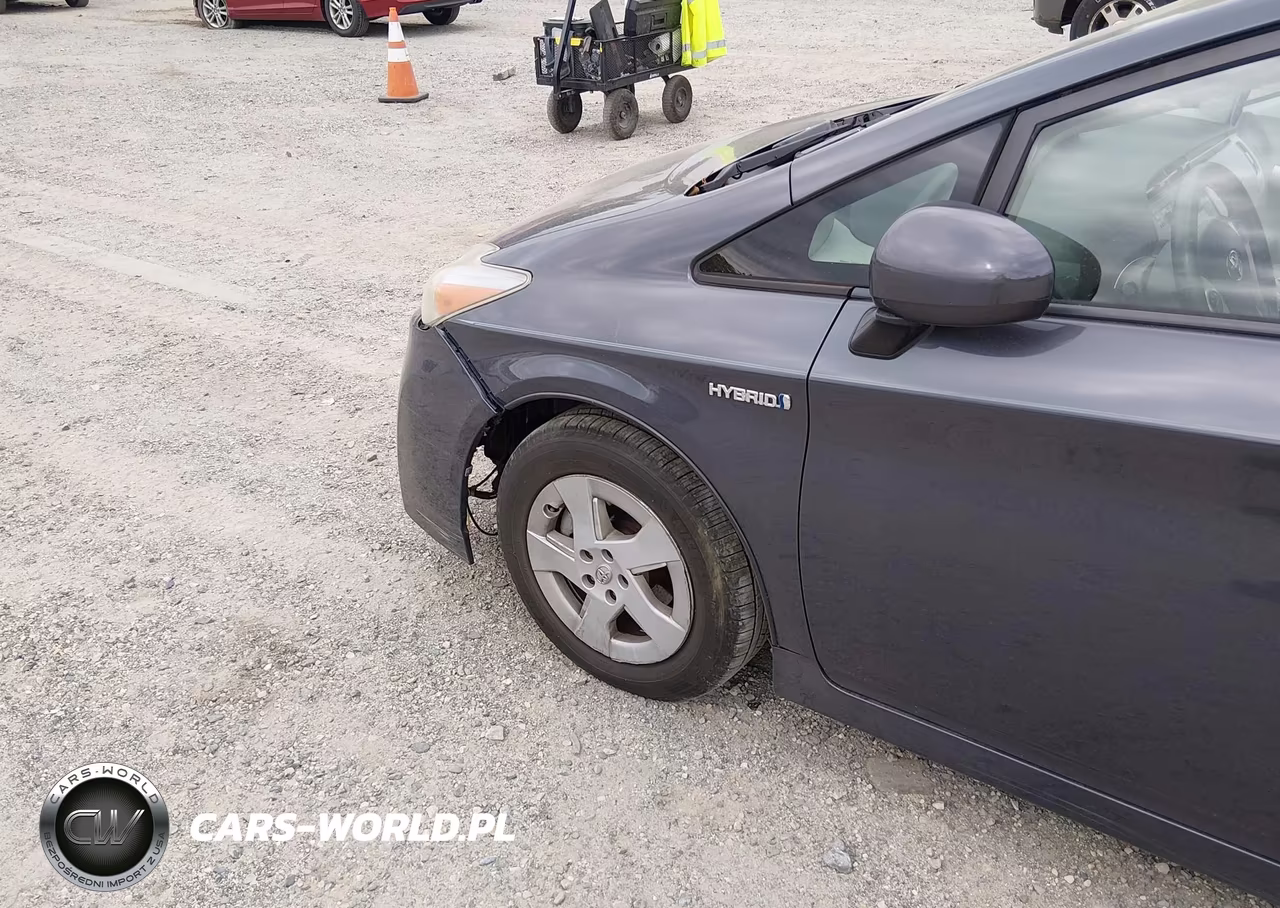 2011 Toyota Prius Three VIN:JTDKN3DU8B1404525 - 19