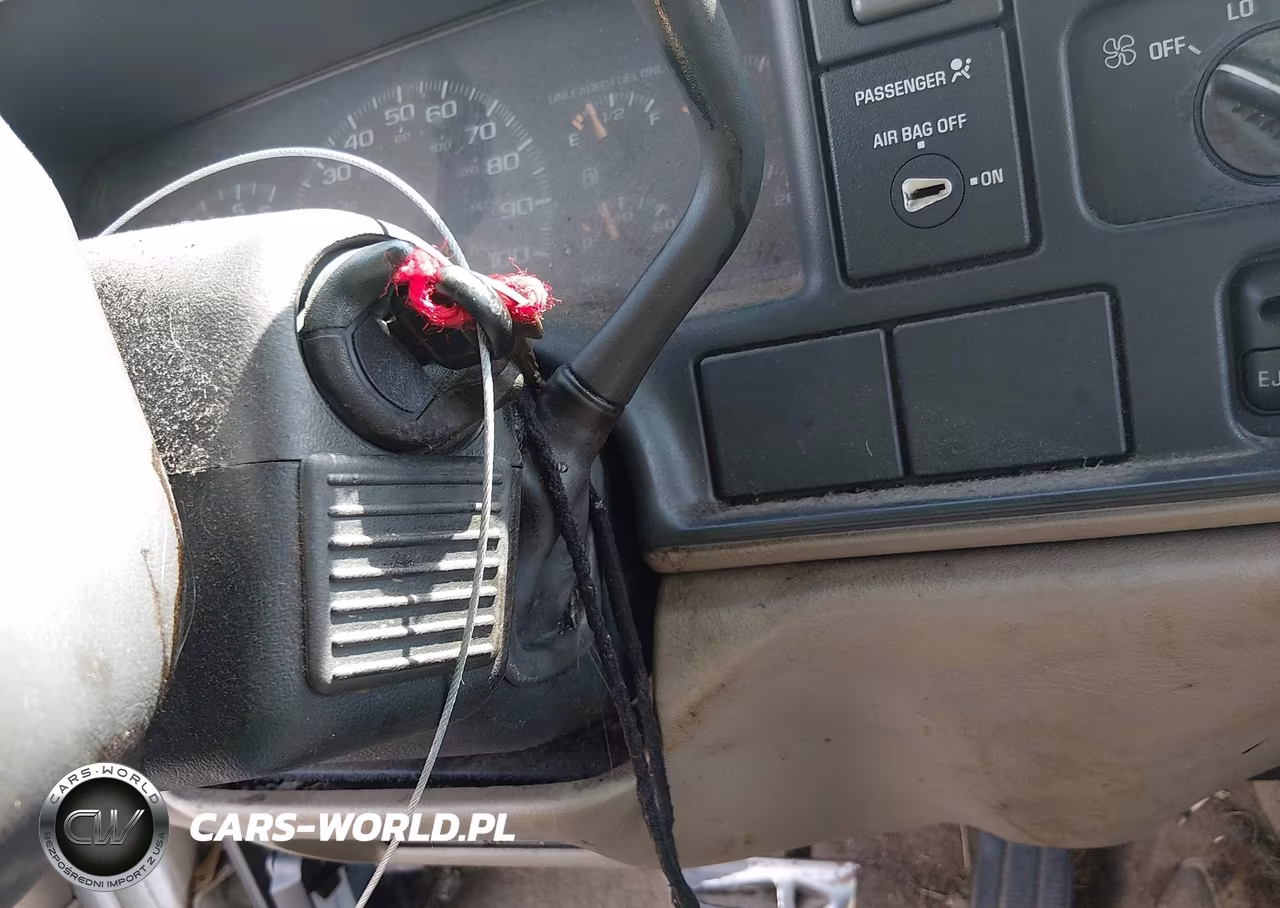 1998 Chevrolet C1500 Fleetside VIN:1GCEC19M1WR161423 - 11