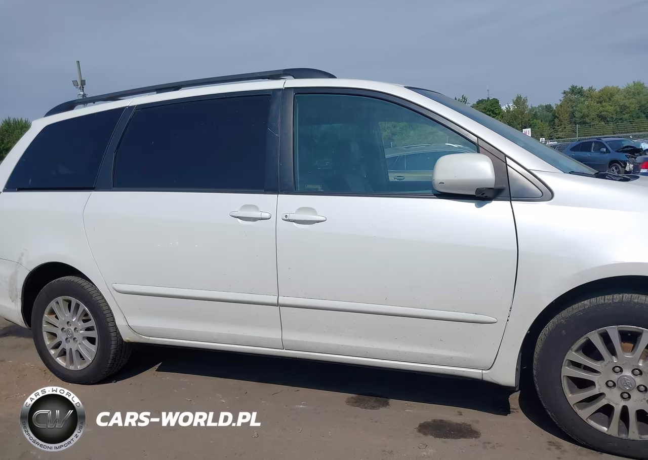 2009 Toyota Sienna Xle VIN:5TDBK22C49S027069 - 13