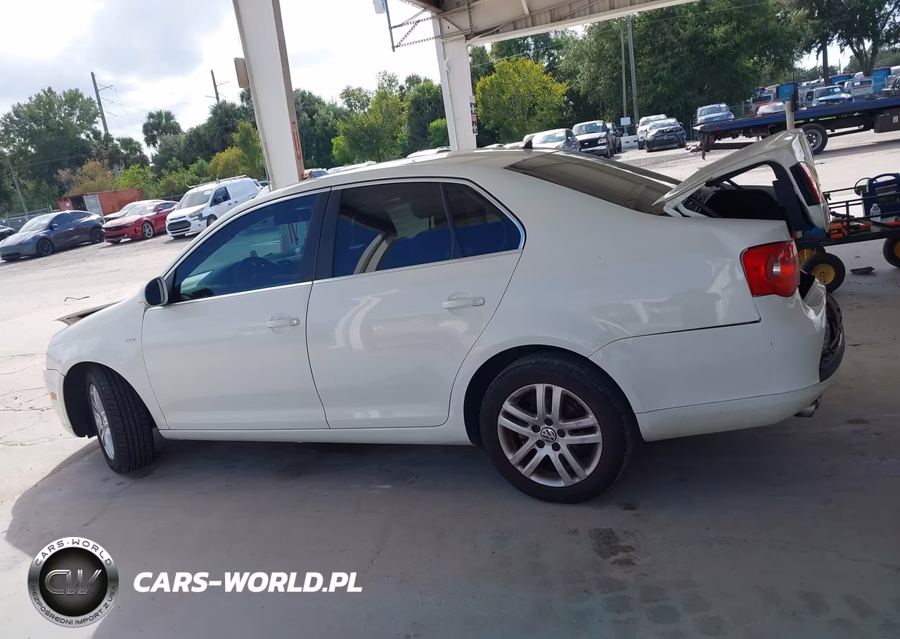 2007 Volkswagen Jetta Wolfsburg Edition VIN:3VWEG71K17M187523 - 14