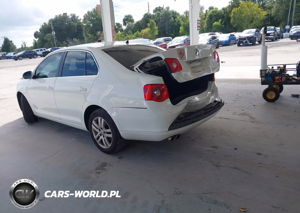 2007 Volkswagen Jetta Wolfsburg Edition VIN:3VWEG71K17M187523 - 3