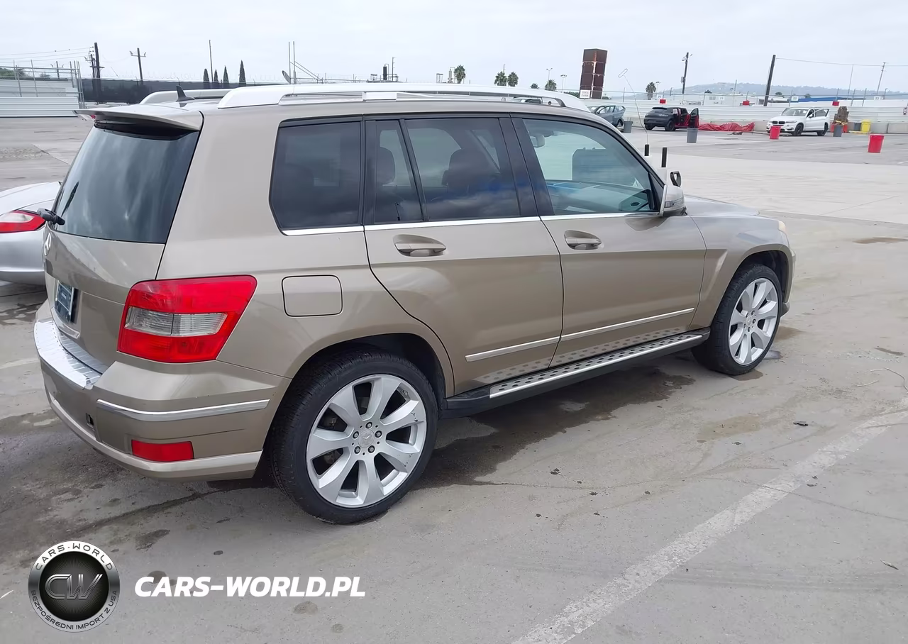 2010 Mercedes-Benz Glk 350 VIN:WDCGG5GB2AF462504 - 4