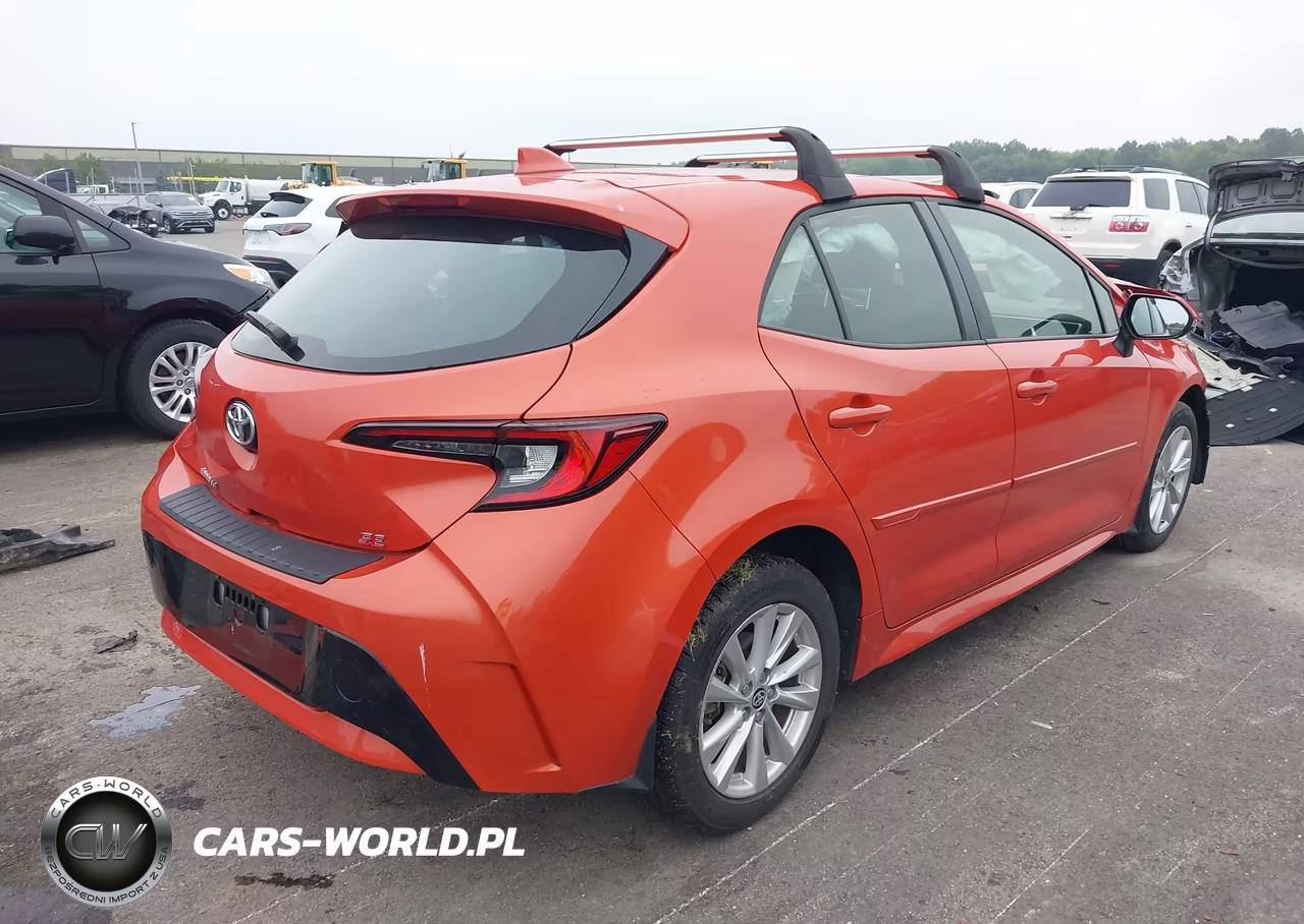 2025 Toyota Corolla Se VIN:JTND4MBE8S3242621 - 4