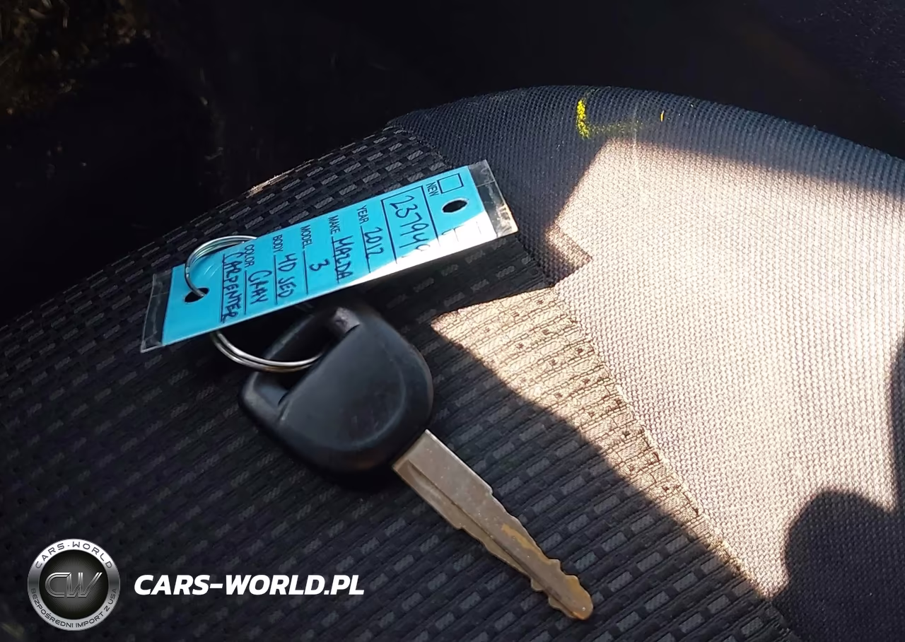 2012 Mazda Mazda3 I Sport VIN:JM1BL1UG0C1507251 - 11