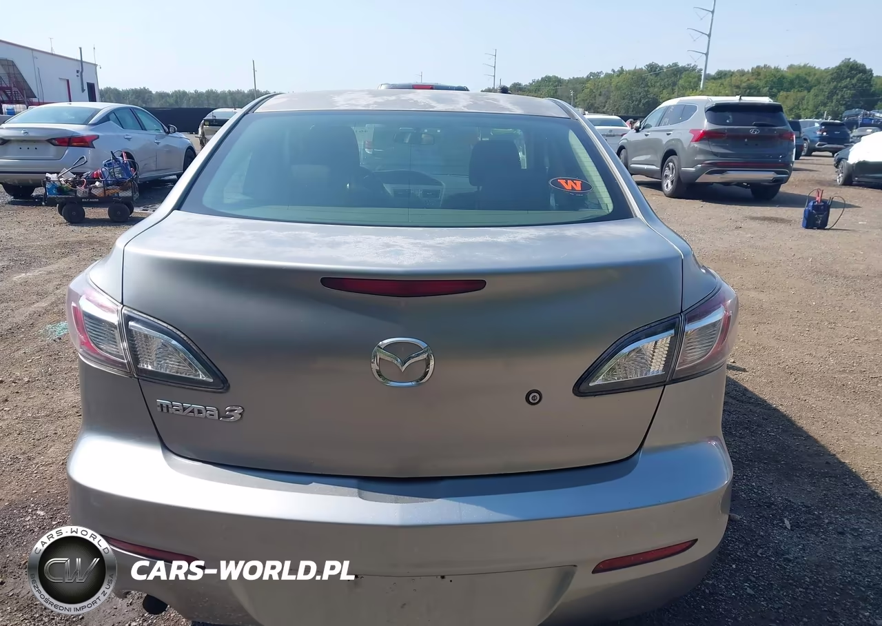2012 Mazda Mazda3 I Sport VIN:JM1BL1UG0C1507251 - 16