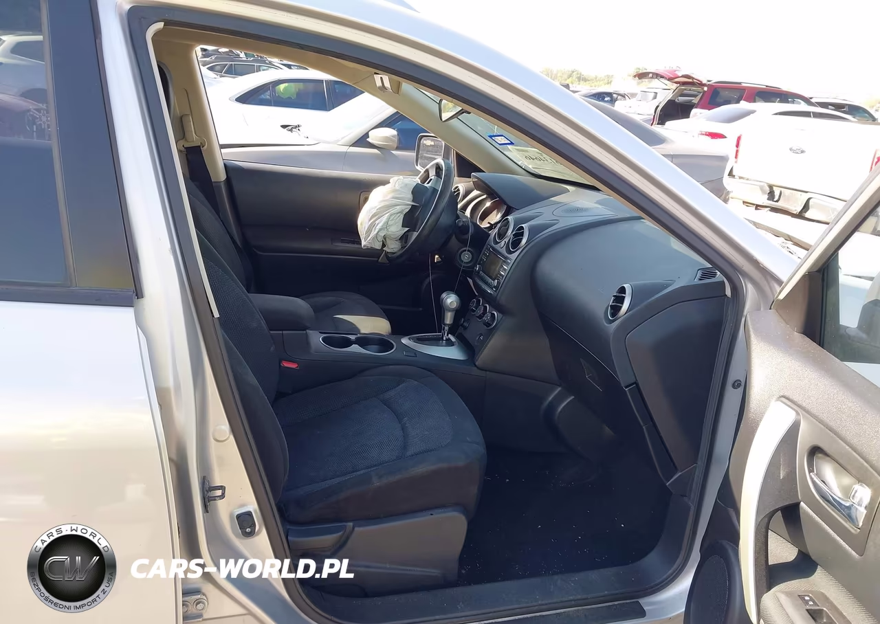 2014 Nissan Rogue Select S VIN:JN8AS5MT6EW624877 - 5