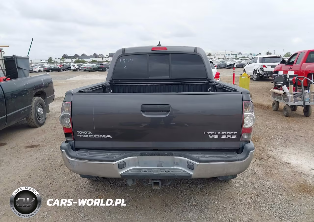 2012 Toyota Tacoma Prerunner V6 VIN:5TFJU4GN2CX021042 - 17