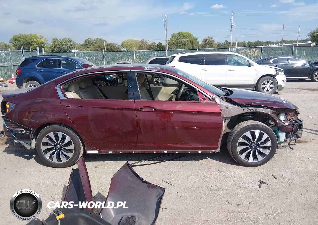 2017 Honda Accord Hybrid Touring VIN:JHMCR6F73HC004966 - 14