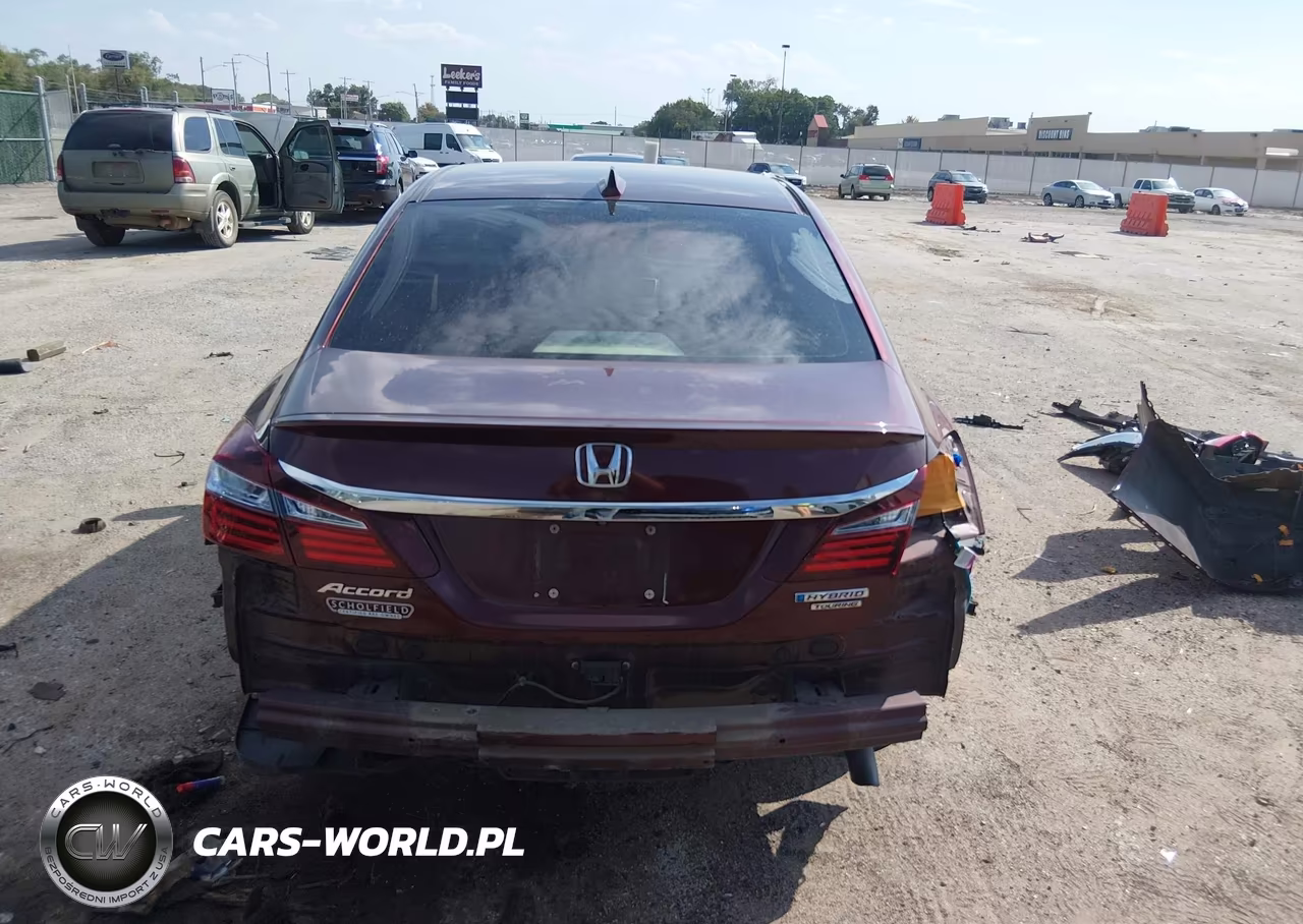 2017 Honda Accord Hybrid Touring VIN:JHMCR6F73HC004966 - 17